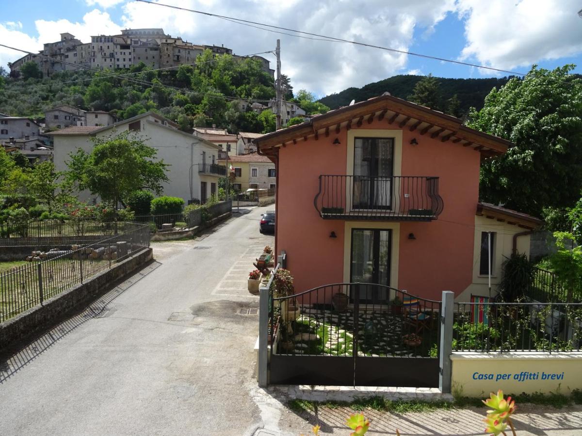 La Bottega Del Fabbro Affitto Breve Villa Contigliano ภายนอก รูปภาพ